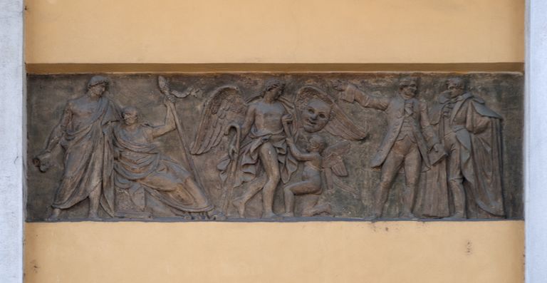 Piacenza, Teatro Municipale, esterno formella decorativa (foto Andrea Scardova, IBC) 2016